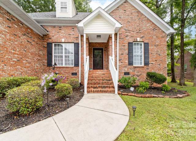 Property at 212 Victoria Cir, York, SC 29745, 3 beds, 2 baths
