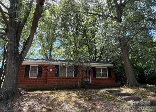 Property at 7126 Woodstream Dr #11, Charlotte, NC 28210