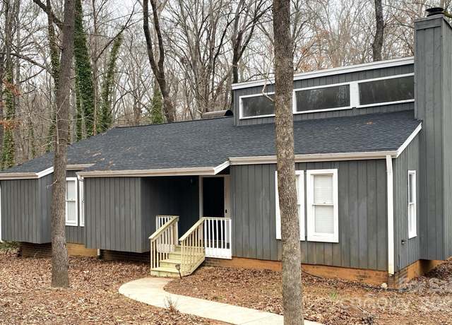 Property at 958 Sherwood Cir, Lancaster, SC 29720, 3 beds, 2 baths