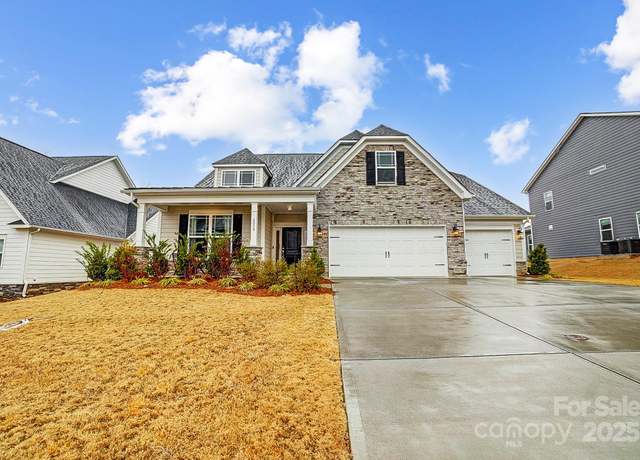 Property at 6858 Hunts Mesa Dr, Fort Mill, SC 29707, 4 beds, 3.5 baths