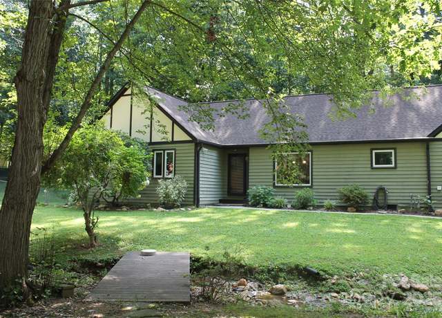 Property at 23 Ballantree Dr, Asheville, NC 28803, 3 beds, 2 baths