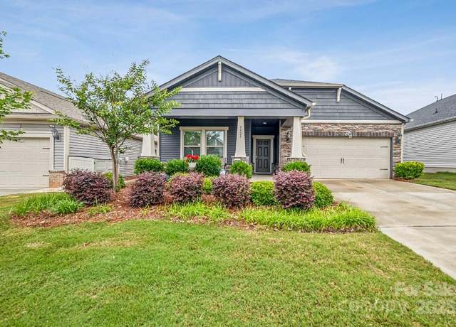 Property at 9525 Festival Way, Charlotte, NC 28215, 4 beds, 3 baths