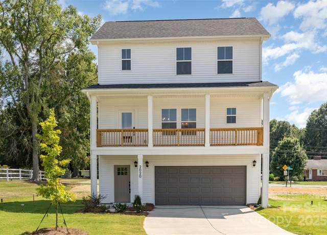 Property at 2063 Sadler Woods Ln, Charlotte, NC 28214, 3 beds, 3 baths