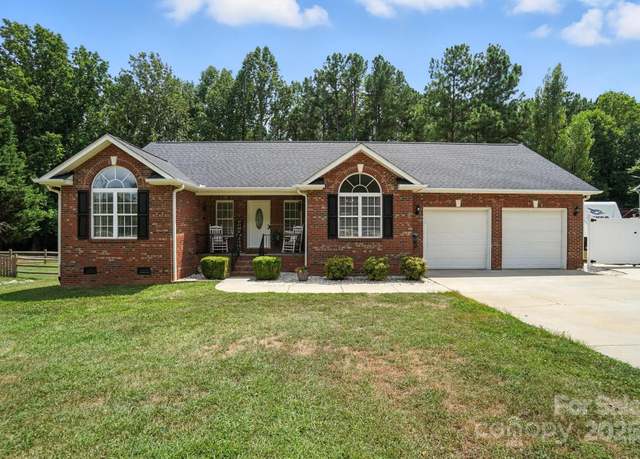 Property at 7288 Pine Ridge Dr, Denver, NC 28037, 3 beds, 2 baths