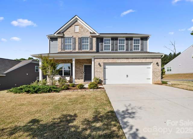 Property at 8901 Powder Works Dr, Huntersville, NC 28078, 4 beds, 2.5 baths