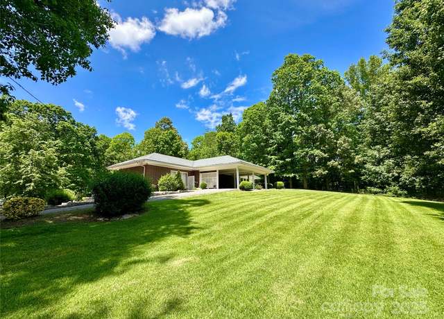 Property at 2866 Old Morganton Rd, Lenoir, NC 28645, 4 beds, 2 baths