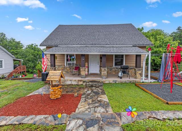 Property at 61 First St, Marion, NC 28752, 2 beds, 1 bath