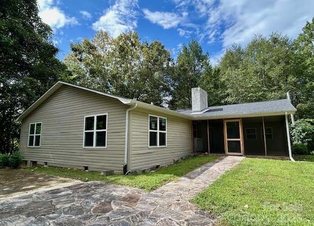 Property at 182 US 221 Business Ext N, Marion, NC 28752, 3 beds, 2 baths