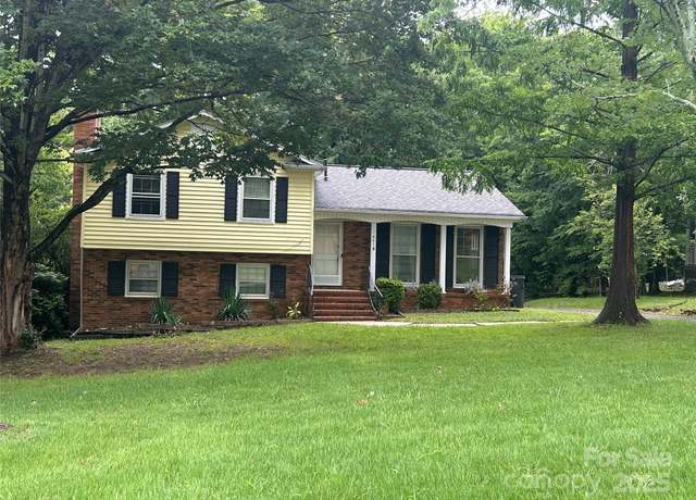 Property at 1601 Bonnie Ln, Charlotte, NC 28213, 4 beds, 2 baths