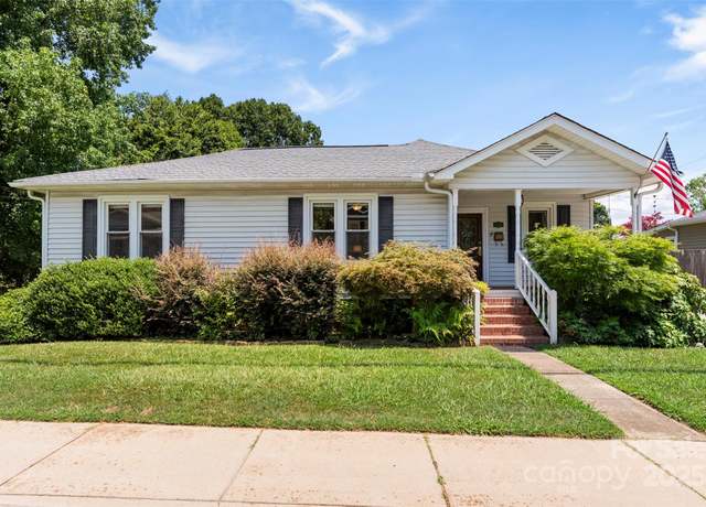 Property at 262 8th Ave, Cramerton, NC 28032, 3 beds, 2 baths