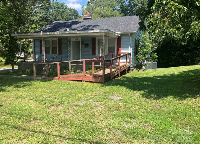 Property at 1105 E Main St, Albemarle, NC 28001, 3 beds, 1 bath