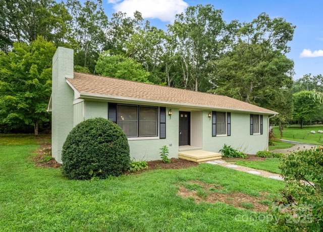 Property at 30 Patti Dr, Fletcher, NC 28732, 3 beds, 2.5 baths