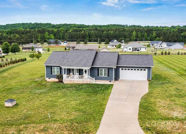 Property at 3615 Kimber Ln, Sherrills Ford, NC 28673, 3 beds, 2 baths