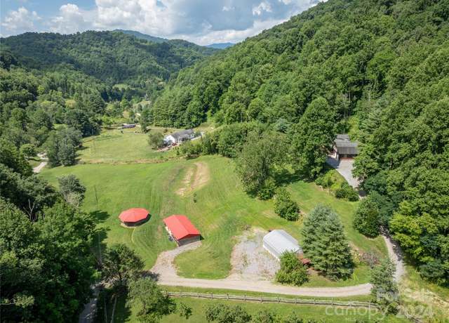 Property at 1499 Turkey Creek Rd, Clyde, NC 28721, 4 beds, 3 baths