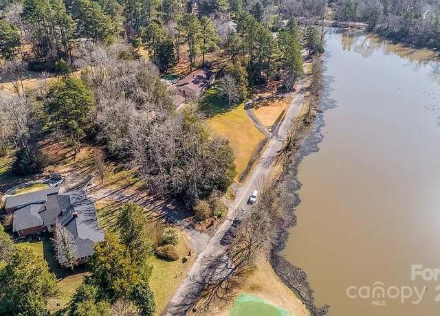 Property at 421 Lakeside Dr, Rock Hill, SC 29730, 7 beds, 6 baths