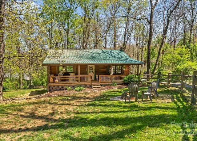 Property at 30 Greenbriar Rd, Black Mountain, NC 28711, 3 beds, 1.5 baths