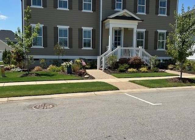 Property at 693 Digby Rd, Rock Hill, SC 29730, 4 beds, 3.5 baths