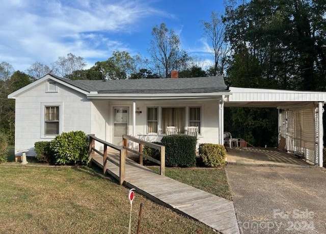 Property at 1435 Jacktown Rd, Marion, NC 28752, 2 beds, 2 baths
