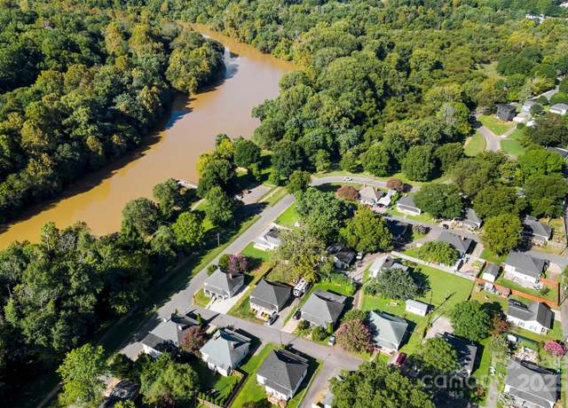 Property at 62 Fourth St, Cramerton, NC 28032, 2 beds, 2.5 baths