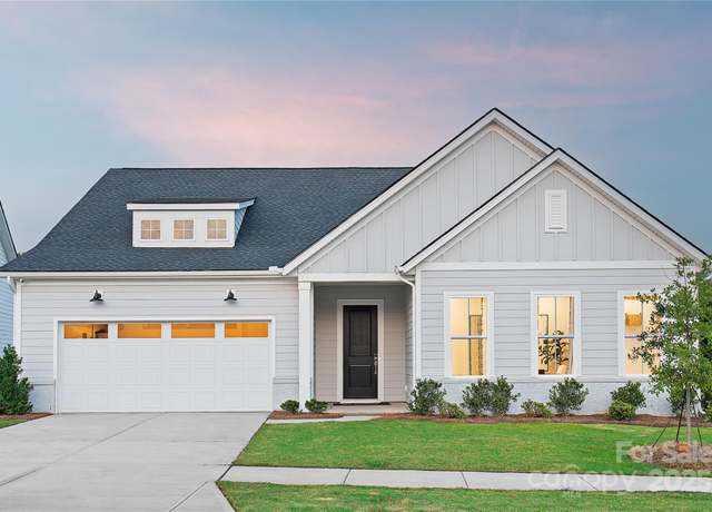 Property at 4209 Pinekirk Dr #0374, Charlotte, NC 28269, 3 beds, 2.5 baths