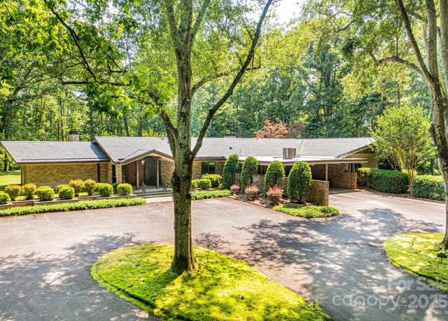 Property at 153 Hillhaven Pl SE, Lenoir, NC 28645, 6 beds, 6.5 baths