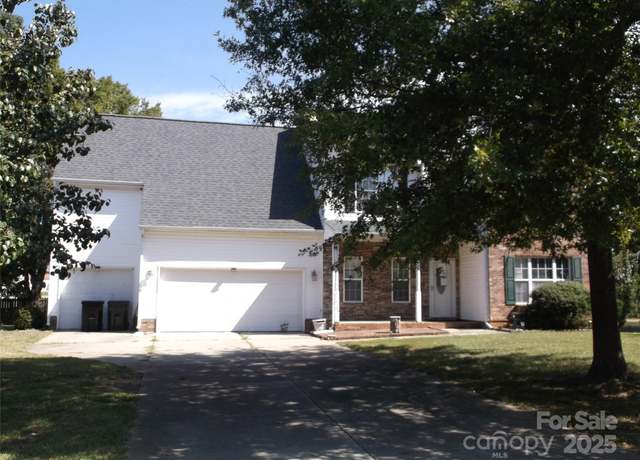 Property at 4112 Tricia Ct, Monroe, NC 28110, 4 beds, 2.5 baths