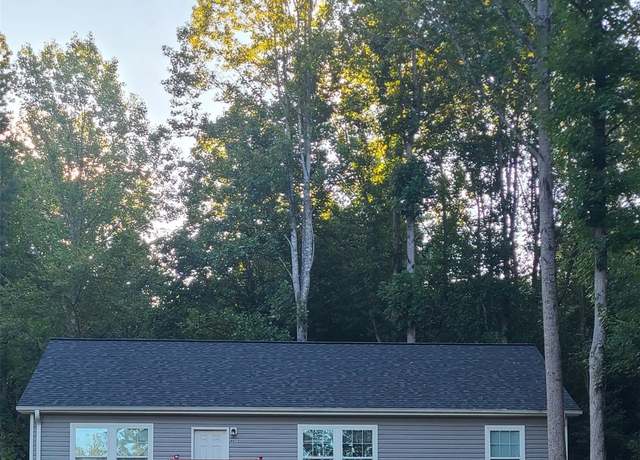 Property at 402 Shiloh Rd, Statesville, NC 28677, 3 beds, 2 baths