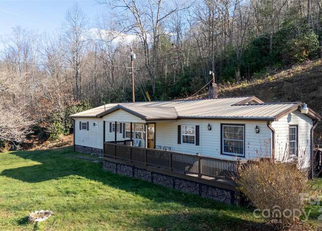Property at 116 Welzie Atkins Dr, Spruce Pine, NC 28777, 2 beds, 1.5 baths