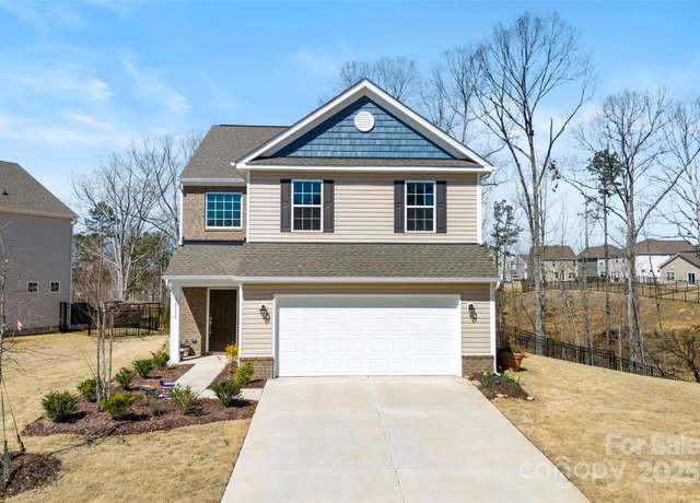 Property at 14030 Turncloak Dr, Charlotte, NC 28278, 4 beds, 2.5 baths