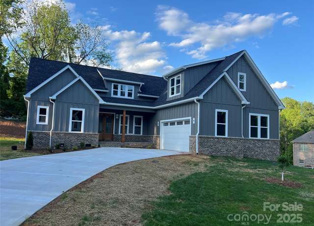 Property at 3733 Whitney Dr NE, Hickory, NC 28601, 4 beds, 3.5 baths