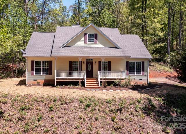 Property at 62 Mackenzie Way, Swannanoa, NC 28778, 3 beds, 2 baths