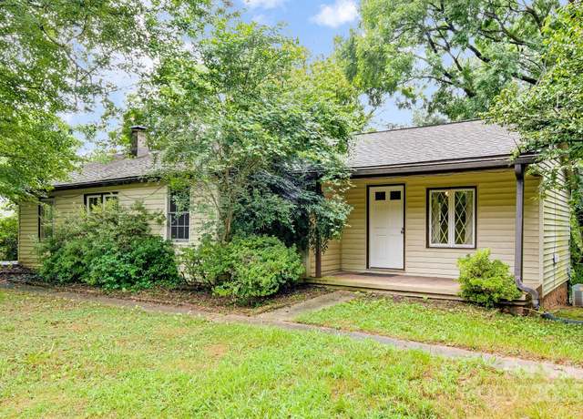 Property at 32 Rhudy Rd, Asheville, NC 28806, 3 beds, 1 bath