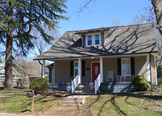 Property at 117 S Oakwood St S, Statesville, NC 28677, 42 beds, 23 baths