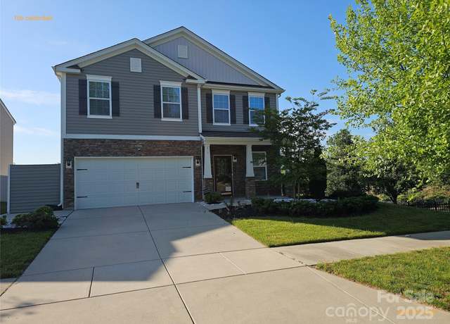 Property at 106 Calderdale Ln, Charlotte, NC 28262, 3 beds, 2.5 baths