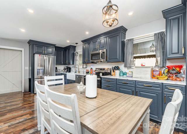 Property at 706 Sipes St, Kings Mountain, NC 28086, 3 beds, 1 bath