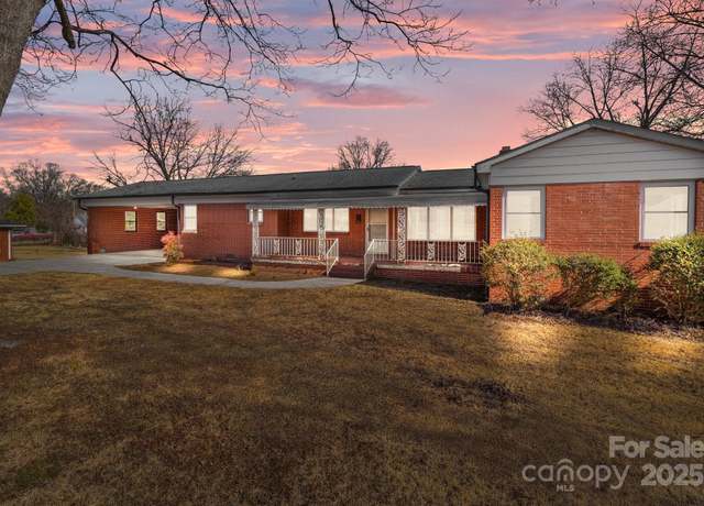 Property at 200 11th St, Spencer, NC 28159, 3 beds, 2 baths