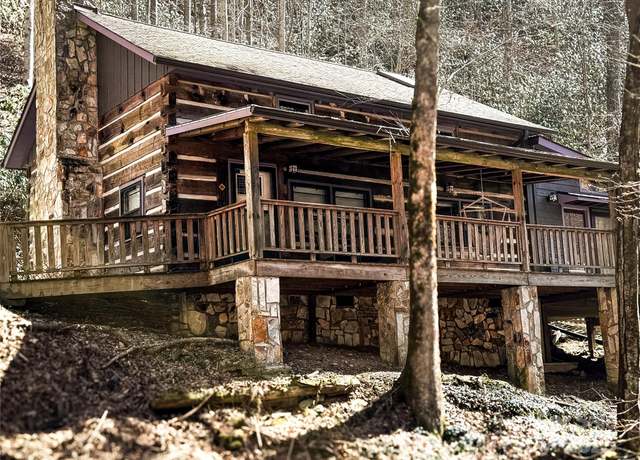 Property at 1080 Wolf Branch Rd, Marshall, NC 28753, 2 beds, 1.5 baths