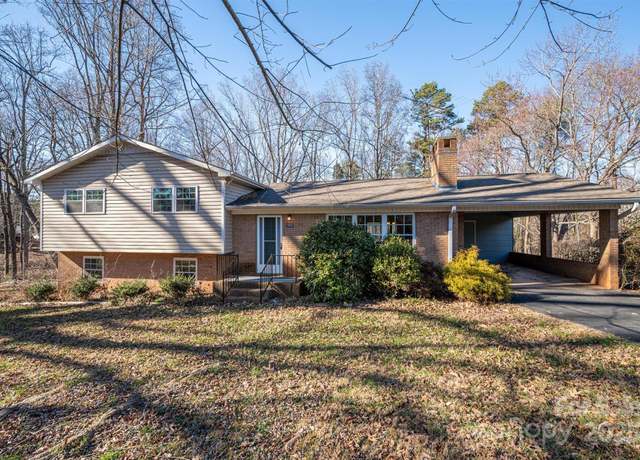 Property at 8080 Monbo Rd, Catawba, NC 28609, 3 beds, 1.5 baths