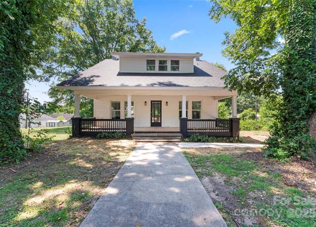 Property at 815 E Second Ave, Gastonia, NC 28054, 4 beds, 3.5 baths