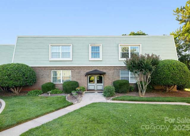 Property at 2638 Park Rd Unit H, Charlotte, NC 28209, 3 beds, 2 baths