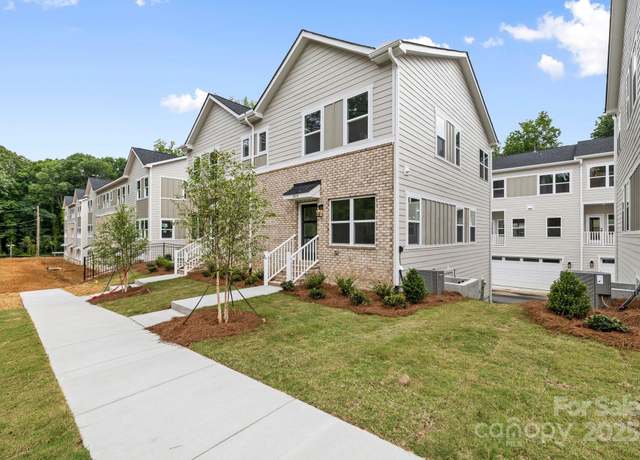 Property at 3928 Hager Dr, Charlotte, NC 28208, 3 beds, 2.5 baths