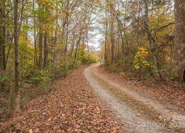Property at 2073 Mauney Rd, Bessemer City, NC 28016, 2 beds, 1 bath
