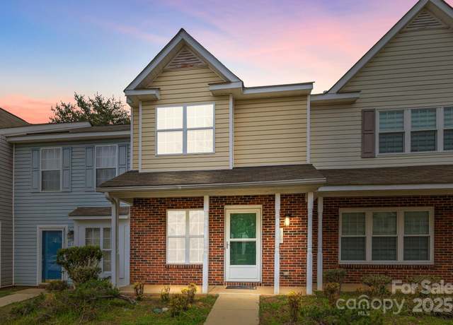 Property at 7707 Petrea Ln, Charlotte, NC 28227, 2 beds, 2.5 baths