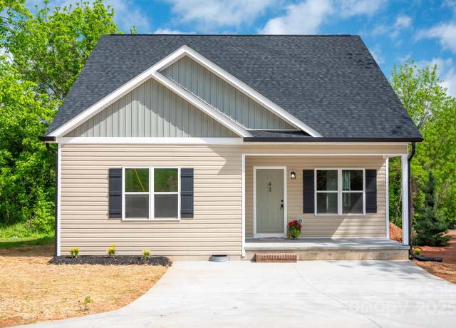 Property at 43 Robbins Cir, Lexington, NC 27292, 3 beds, 2 baths
