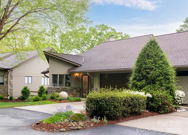 Property at 1901 Timber Trl, Asheville, NC 28804, 2 beds, 2.5 baths