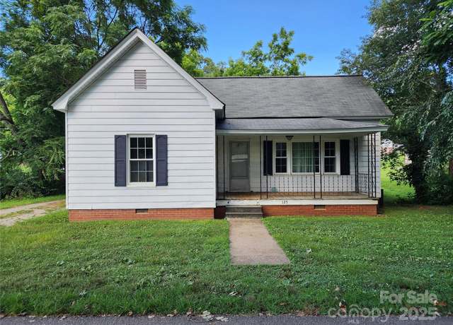 Property at 125 S Davie St, Cooleemee, NC 27028, 2 beds, 1 bath