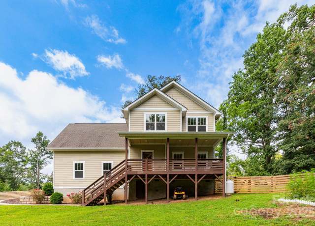 Property at 400 Emmas Grove Rd, Fletcher, NC 28732, 3 beds, 2.5 baths