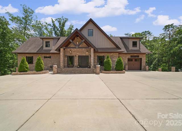 Property at 6153 Barclay Ln, Clover, SC 29710, 4 beds, 5 baths