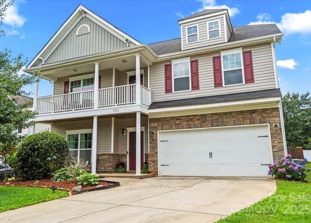 Property at 5111 Elementary View Dr, Charlotte, NC 28269, 5 beds, 2.5 baths