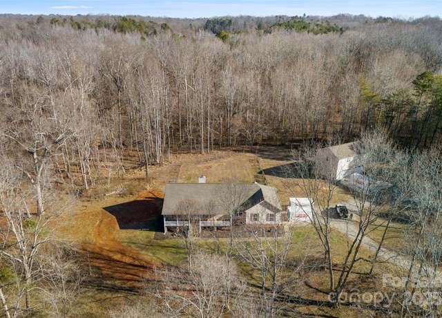 Property at 1298 Hines Rd, Clover, SC 29710, 5 beds, 3 baths